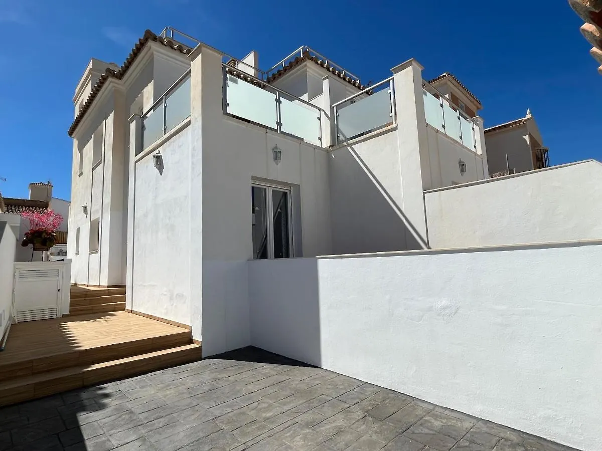 Nerja Paradise Rentals - Villa Zafiro 0*,  Spanien